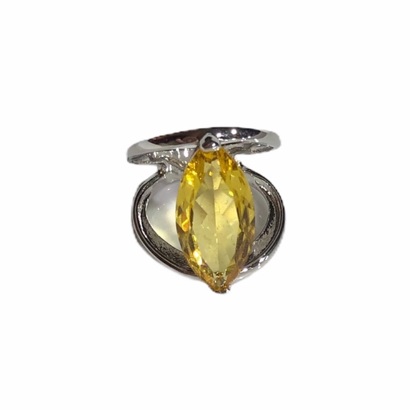 Swarovski Crystal Marquise Champagne Silver Ring! - Picture 2 of 15